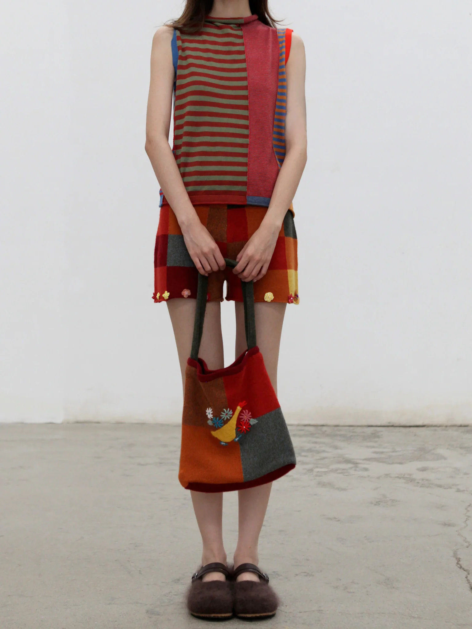 YANYAN KNITS 2025 Fall/Winter Collection: Stand-up Collar Vest (YYK-YYW25-1631-PS) - Color Block Design - Image 3