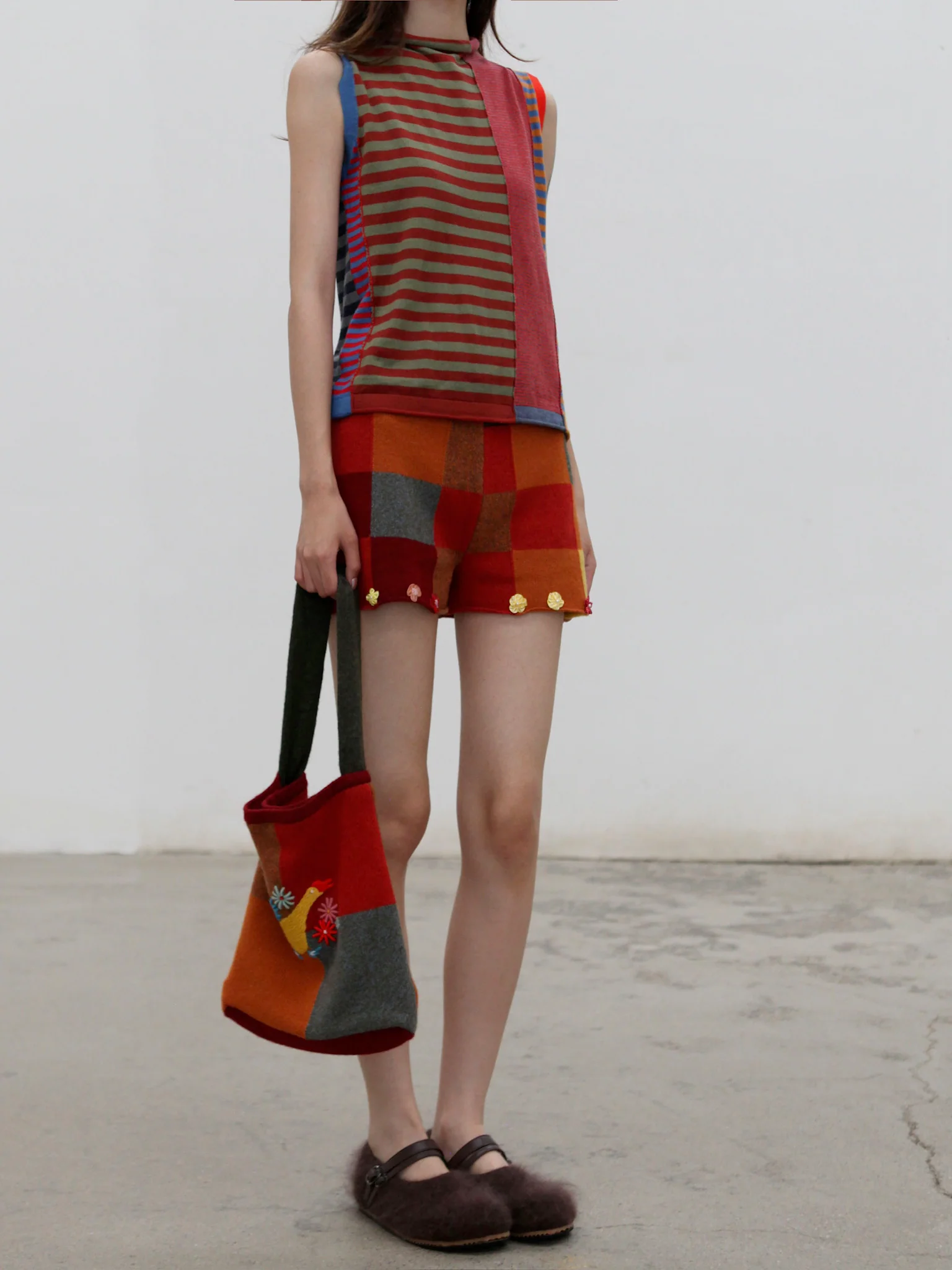 YANYAN KNITS 2025 Fall/Winter Collection: Stand-up Collar Vest (YYK-YYW25-1631-PS) - Color Block Design - Image 4