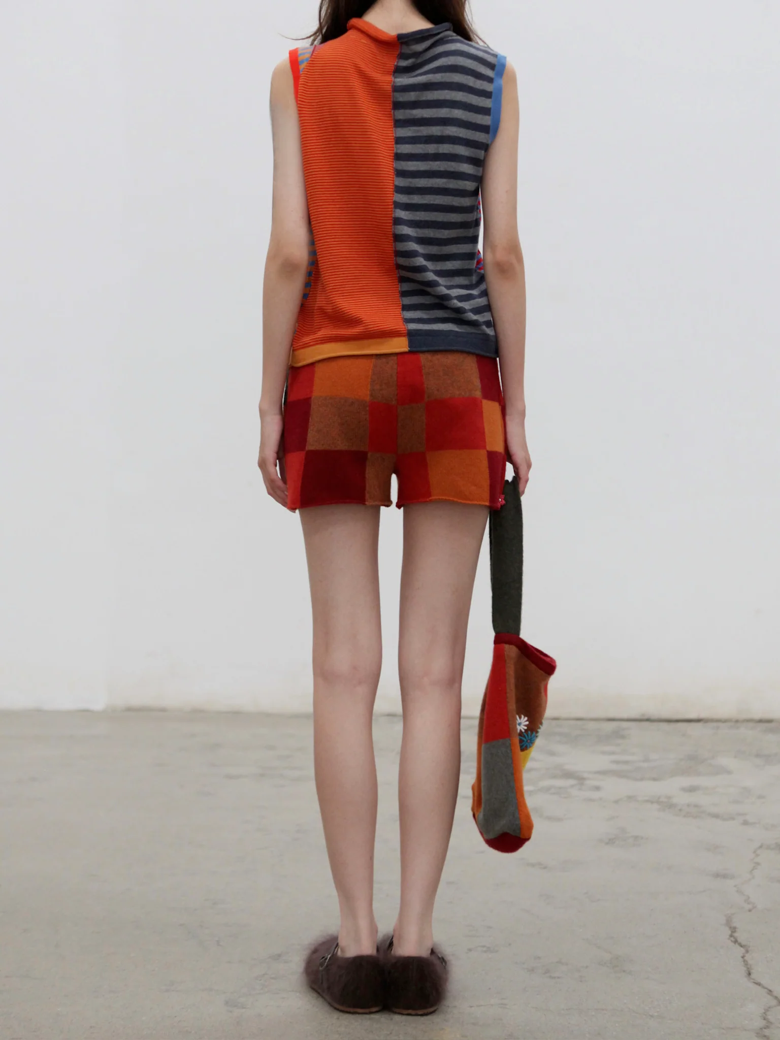 YANYAN KNITS 2025 Fall/Winter Collection: Stand-up Collar Vest (YYK-YYW25-1631-PS) - Color Block Design - Image 5