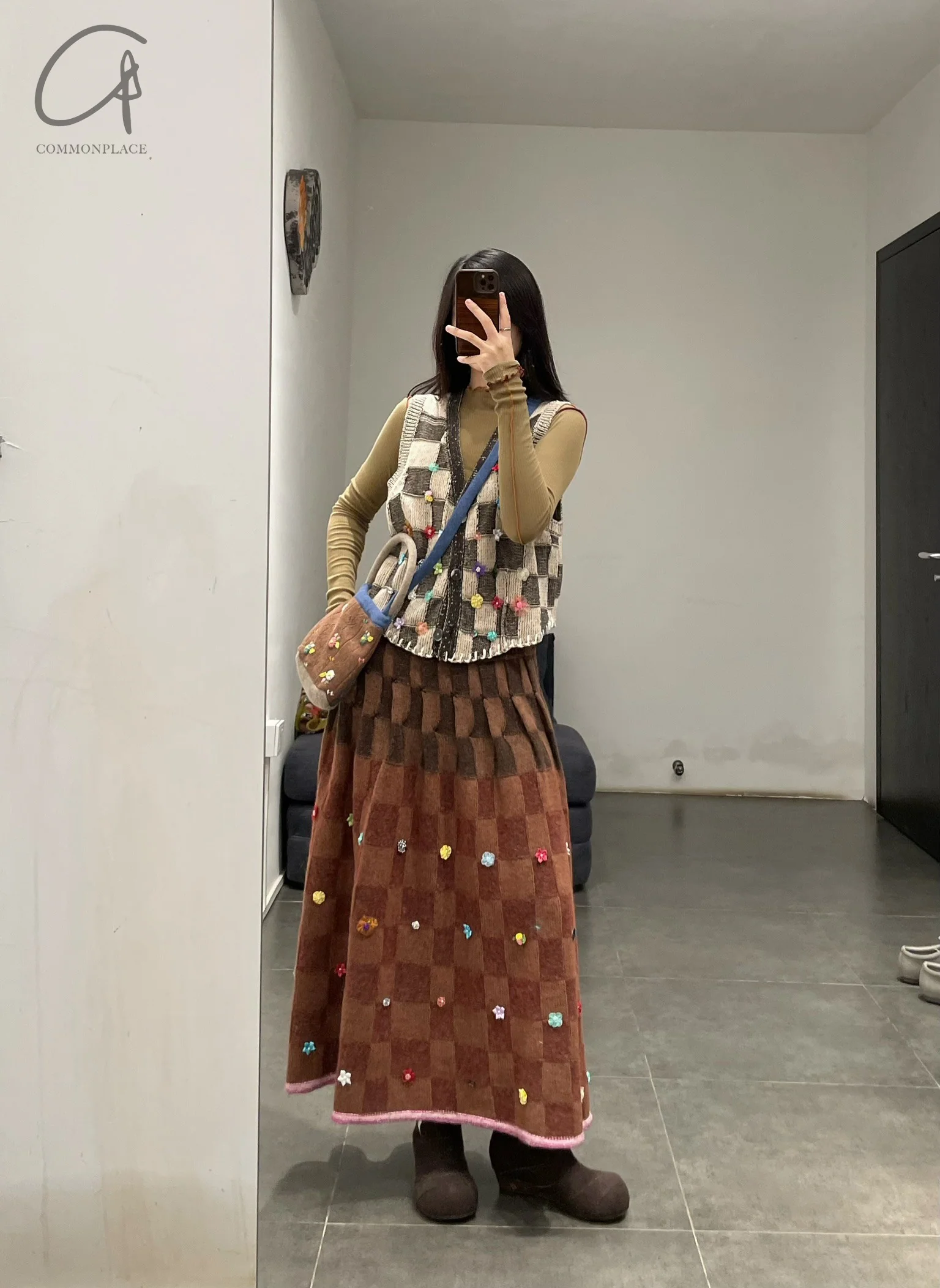 YANYAN KNITS 24 Autumn and Winter Daisy Clutch YYK-YYK-YYW24-0035-HUI-F Gray YYK-YYW24-0033 - Image 16