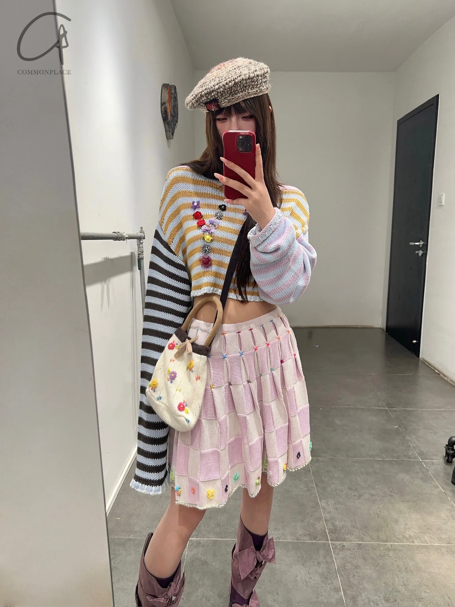 YANYAN KNITS 24 Autumn and Winter Daisy Clutch YYK-YYW24-0033-NAIBAI-F Creamy White - Image 7