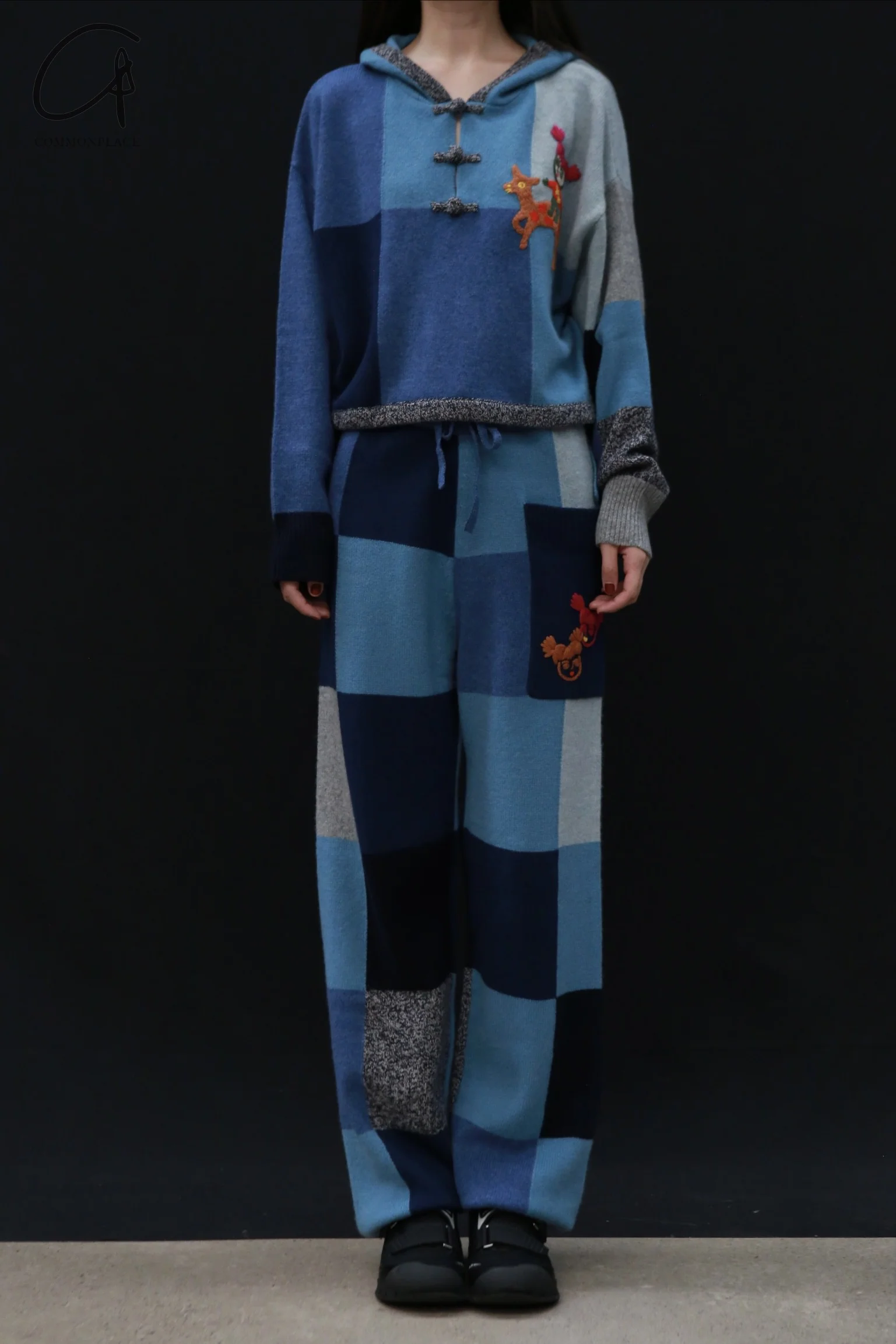 YANYAN KNITS Checked Stand Collar Pullover YYK-YYW23-0173-LAN Blue YYK-YYW23-0172 - Image 5