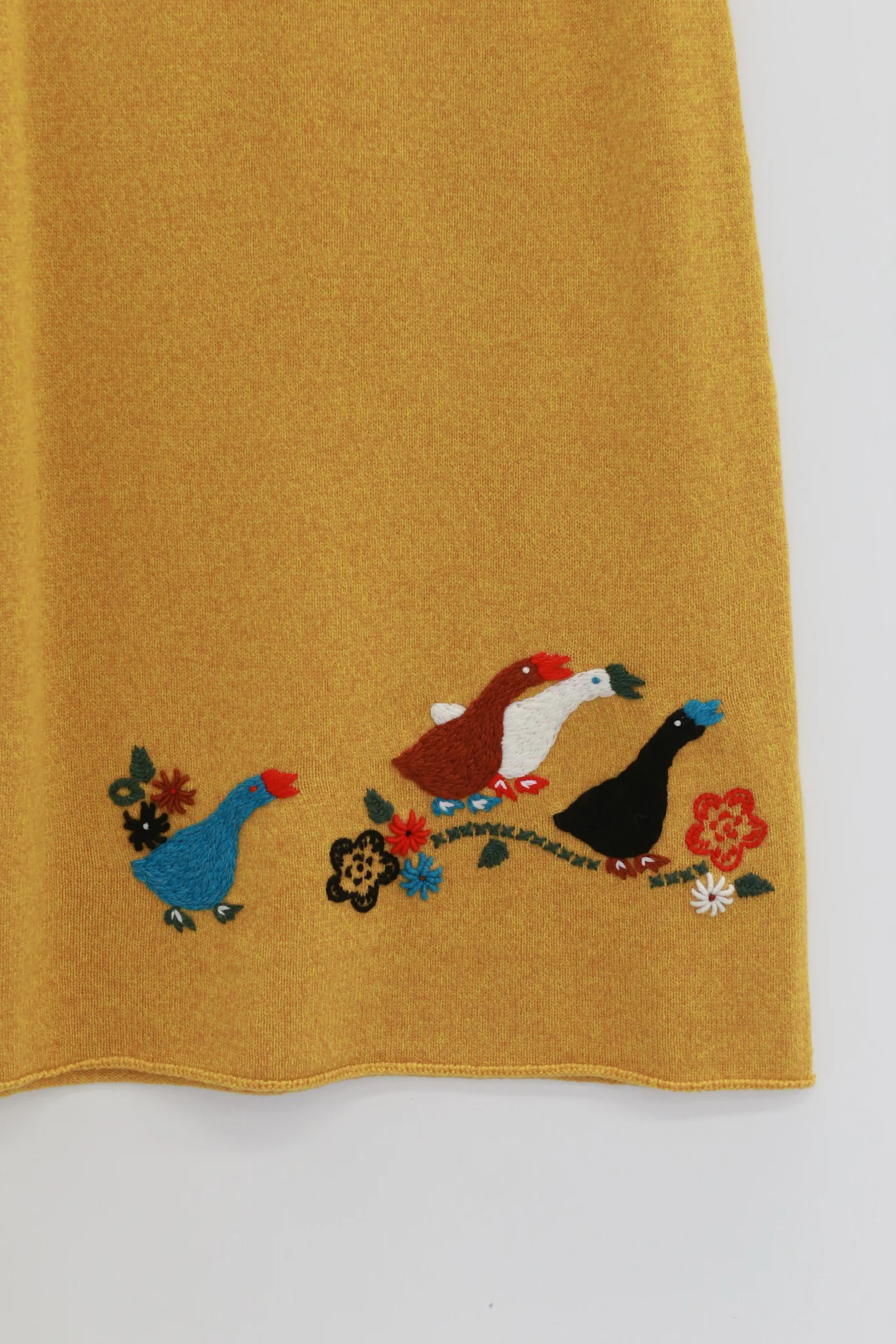 YANYAN KNITS Fall/Winter 2025 Collection: Goose Print T-shirt/Skirt Set (YYK-YYW25-1401-HUANG, Skirt) - Image 2
