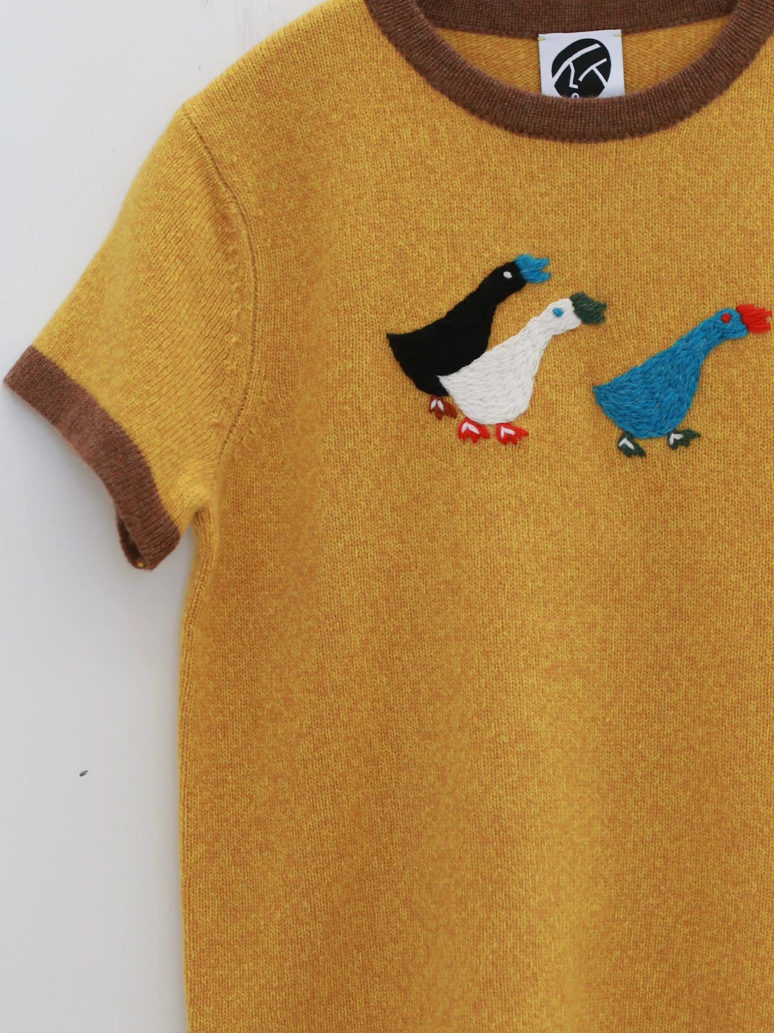 YANYAN KNITS Fall/Winter 2025 Collection: Goose-themed T-shirt/Skirt Set (YYK-YYW25-1391-HUANG T-shirt) - Image 6