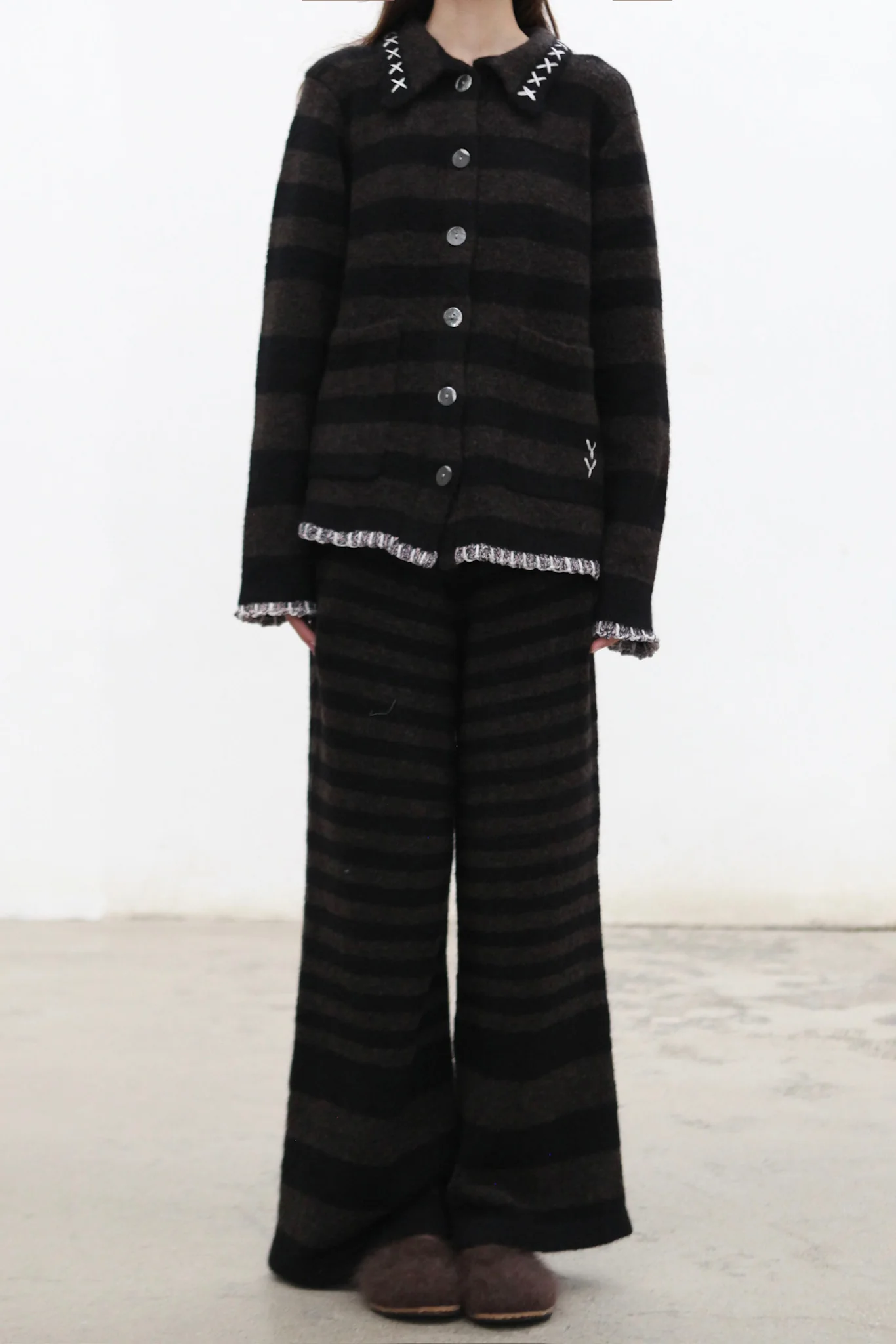 YANYAN KNITS Fall/Winter 2025 Collection: Work Jacket/Casual Pants YYK-YYW25-1551-ZONG (Pants)(YYW25-1531) - Image 7