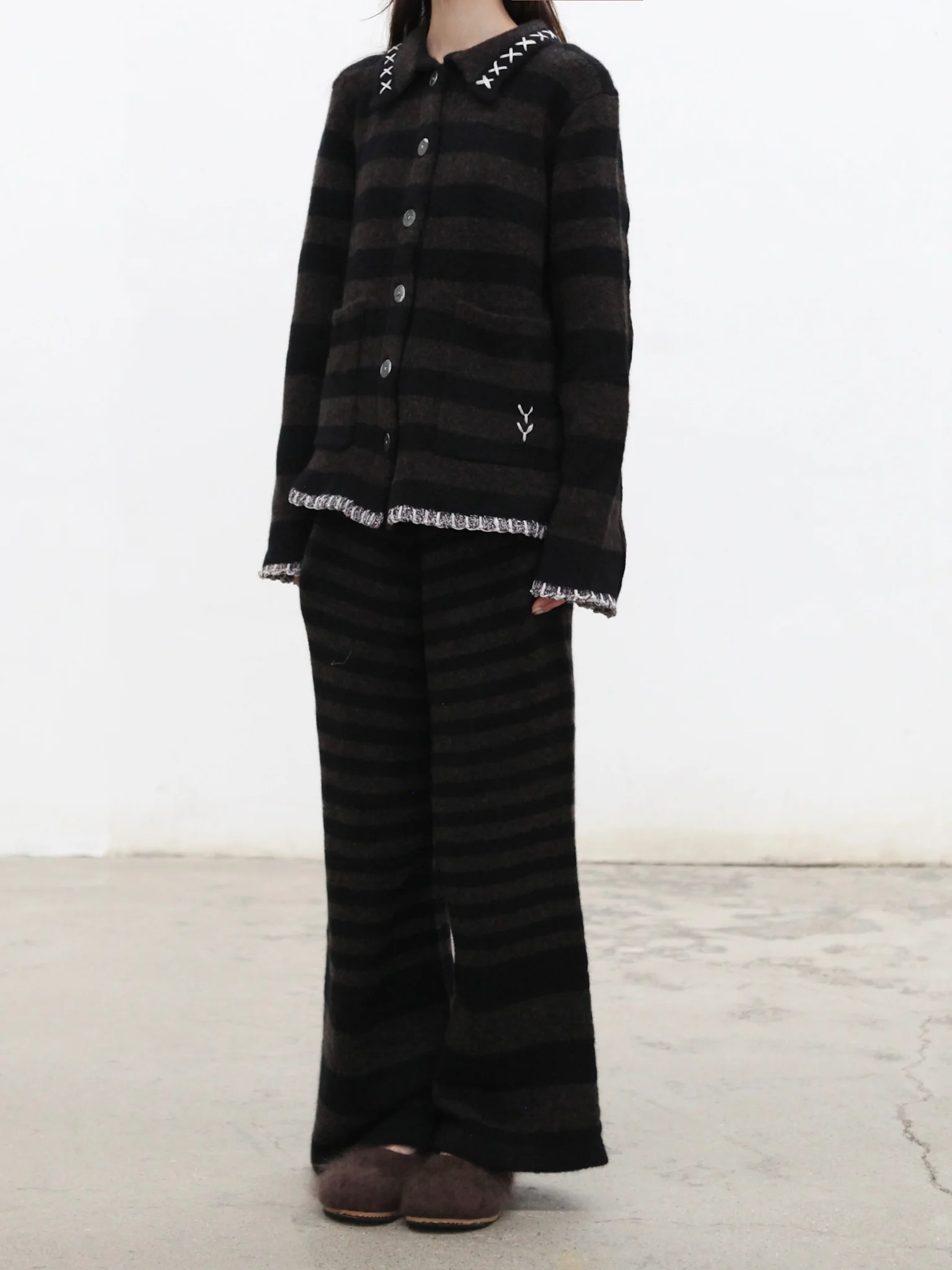 YANYAN KNITS Fall/Winter 2025 Collection: Work Jacket/Casual Pants YYK-YYW25-1551-ZONG (Pants)(YYW25-1531) - Image 8