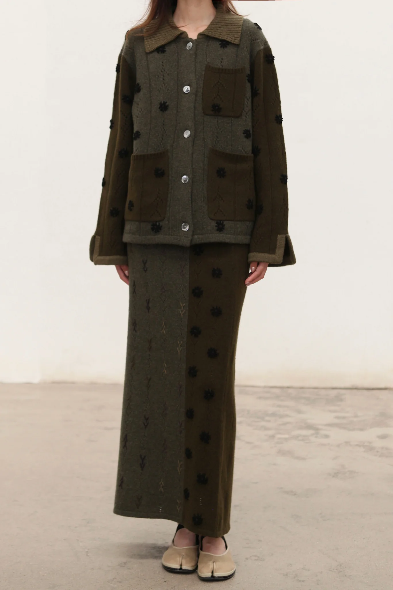 YANYAN KNITS Fall/Winter 2025: Daisy Work Jacket / V-Neck Vest / DAISY Maxi Skirt YYK-YYW25-2051-LV (Jacket) - Image 2