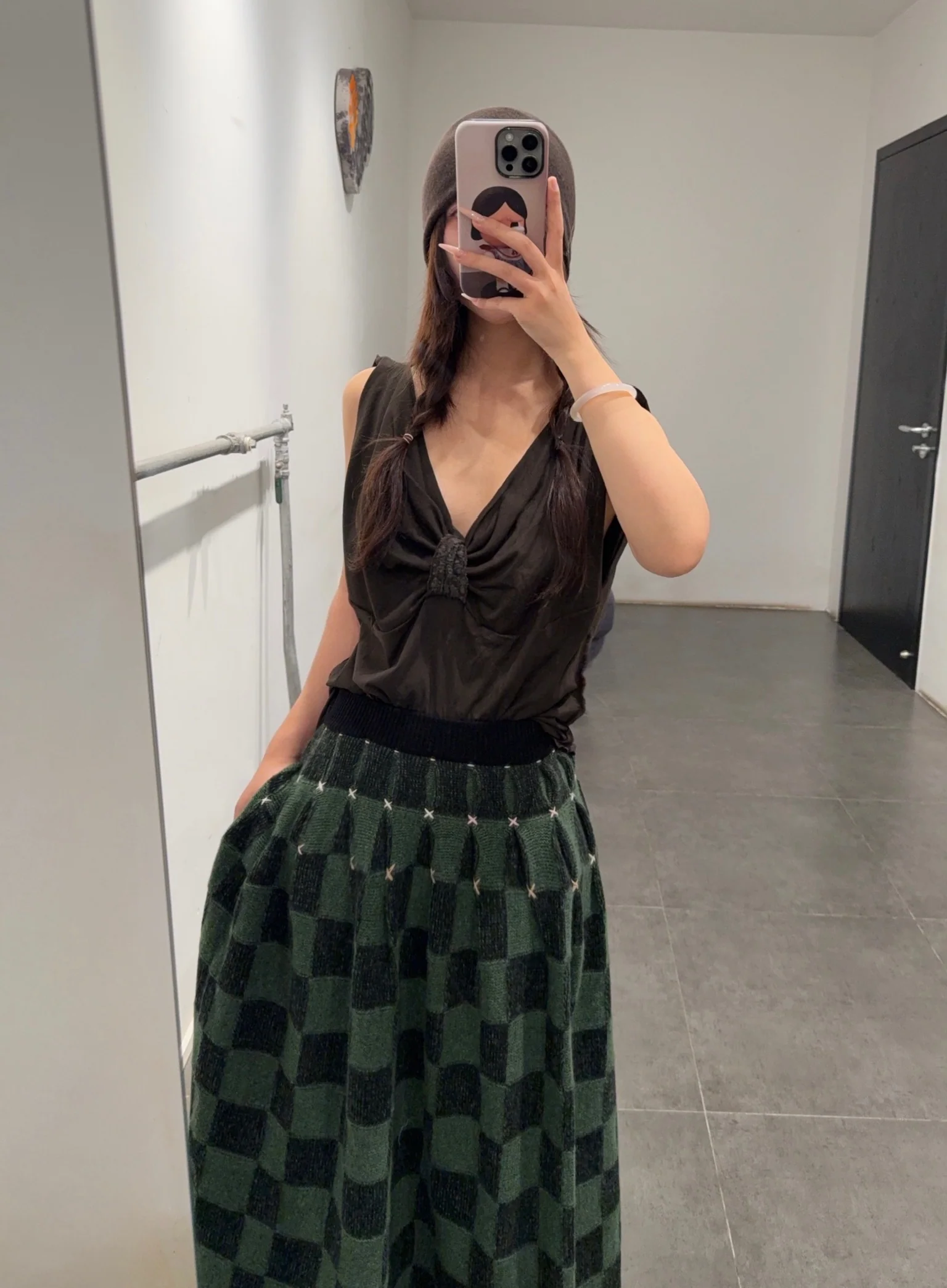 YANYAN KNITS Fall/Winter 2025: Wool plaid cropped sweater / mid-length skirt YYK-YYW25-1422-GW (Skirt: YYW25-2021) - Image 17