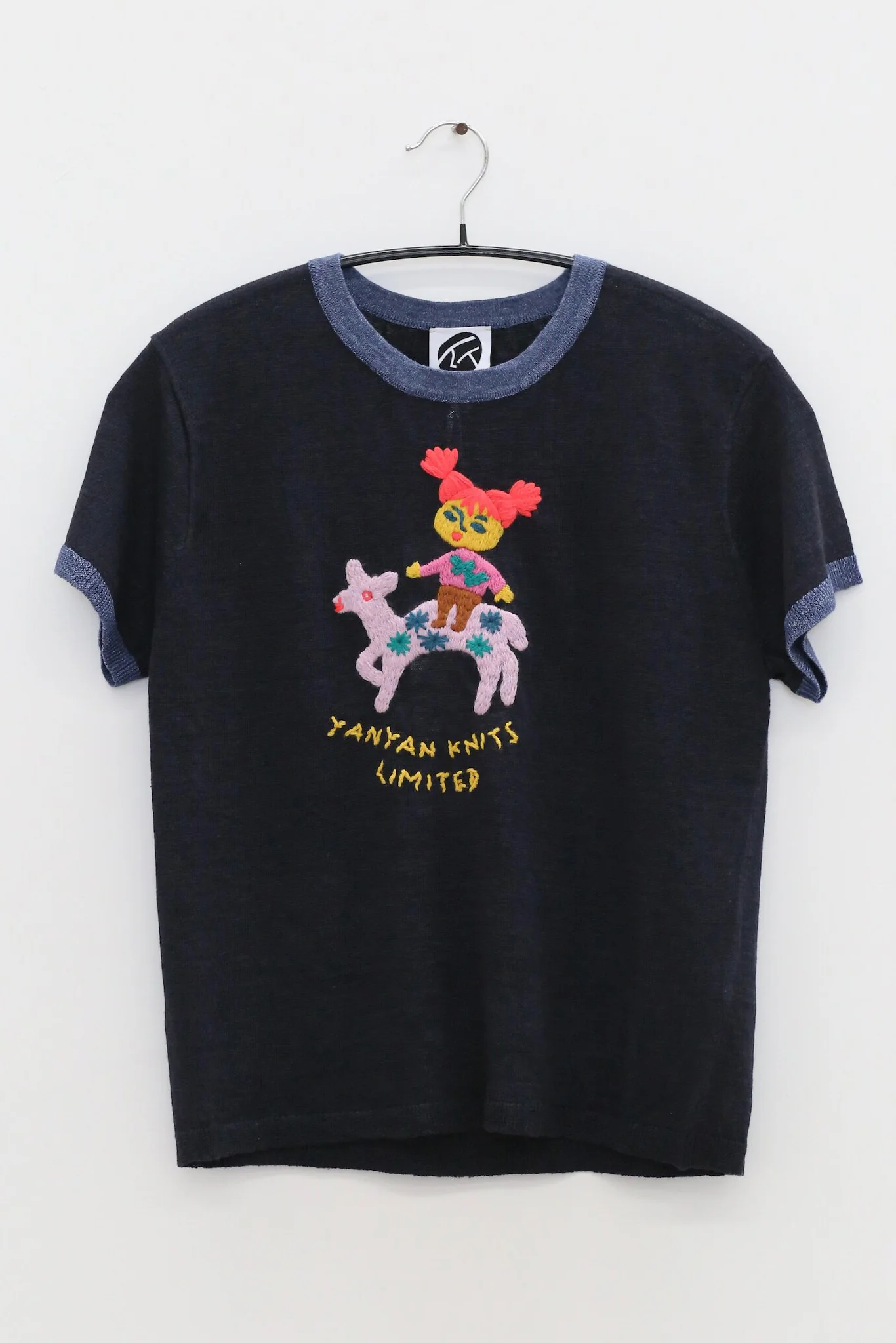 YANYAN KNITS Spring/Summer 2026 Campus Doll T-shirt YYK-YYW26-0641-HEI Black