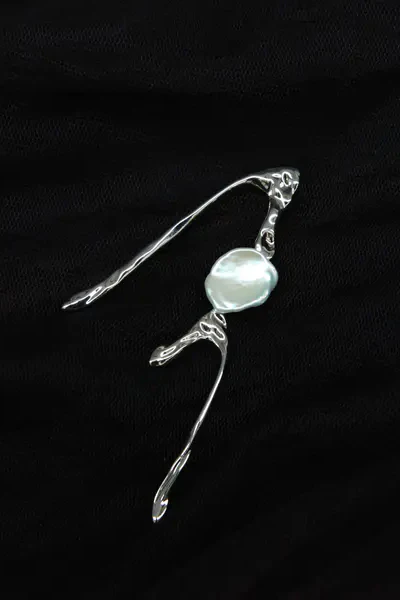 YVMIN Diffusion Streamline Pearl Earrings 19252 (pair) - Image 2
