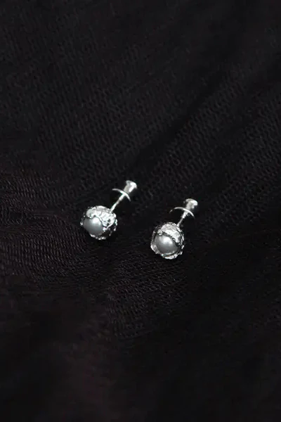 YVMIN Filled Sugar Ball Pearl Earrings 13122 (pair) - Image 3