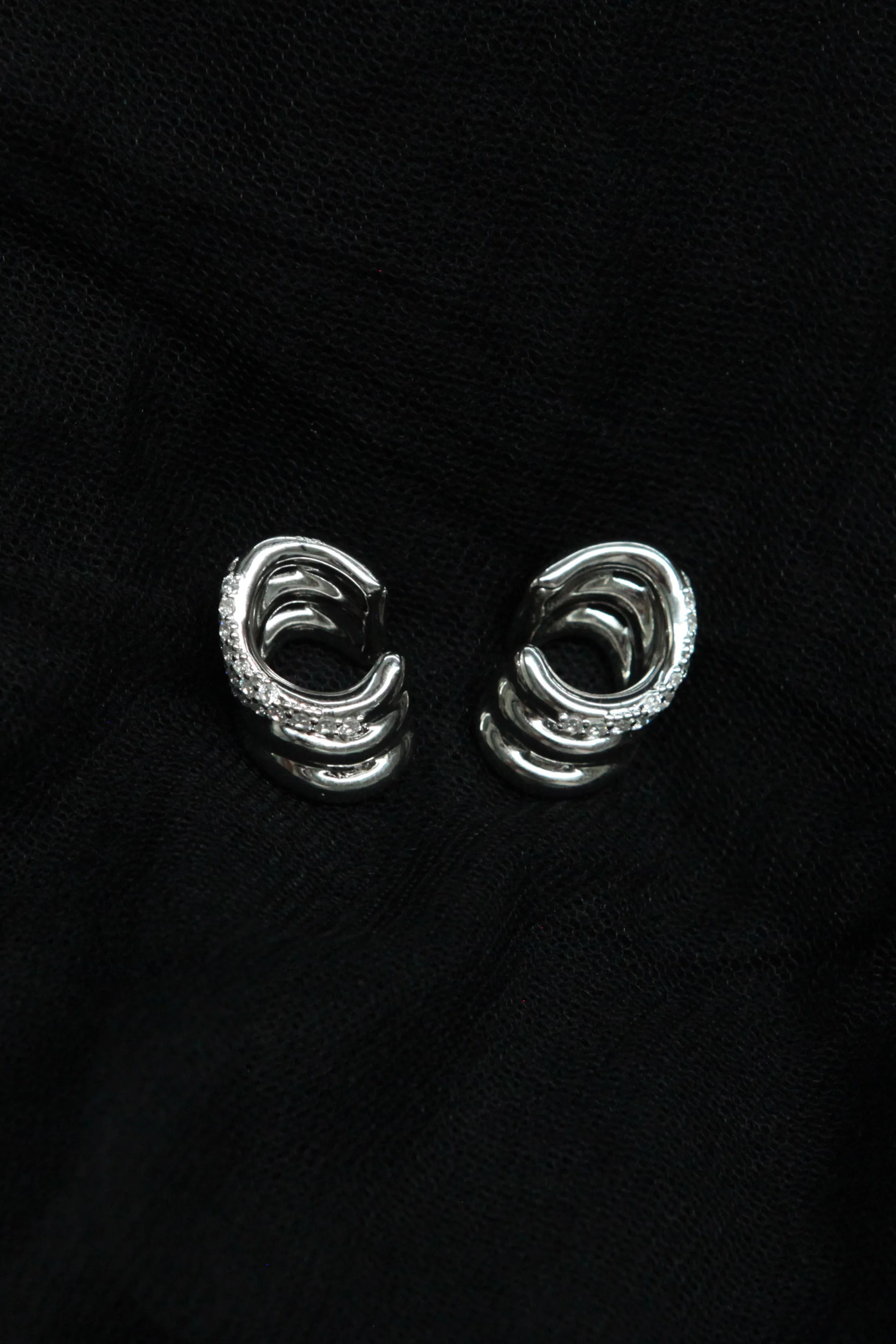 YVMIN Pavé melting three-ring earrings 21238 - Image 2