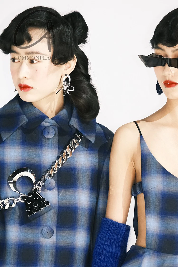 YVMIN&shushutong collaboration model satellite three-dimensional bow earrings 21304 - Image 13