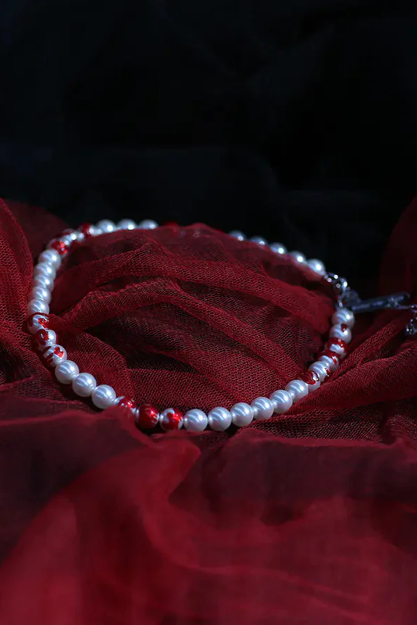 YVMIN SST19pnw Bleeding Pearl Necklace