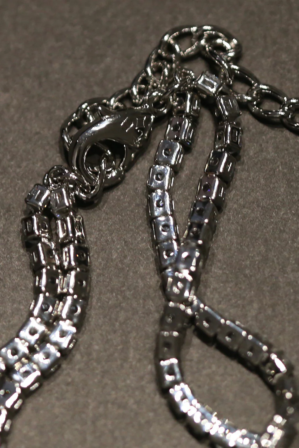 YVMIN YVMIN*SST Rubber Floral Double Layer Necklace 21371 - Image 6